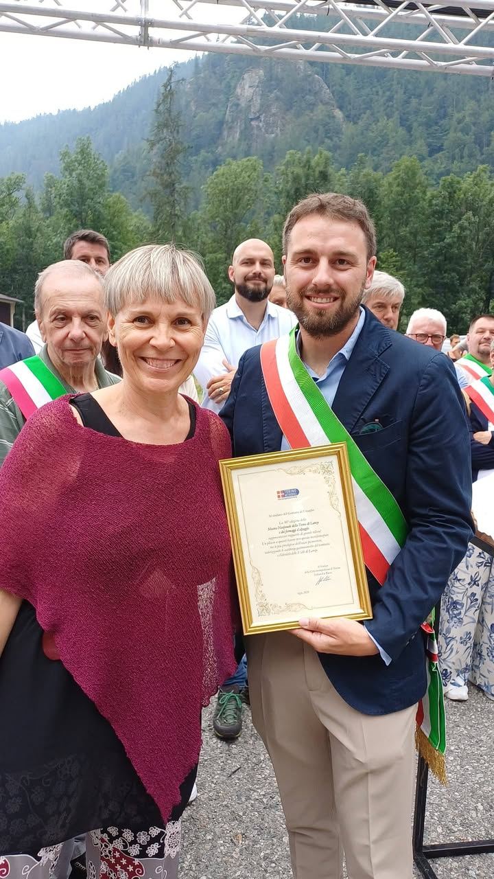 📜 Una pergamena per il 30^compleanno della Mostra della Toma che il Comune di…