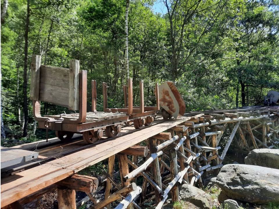 ⛏️ Nel cuore della montagna, alla scoperta della Miniera di Talco di Garida. A…