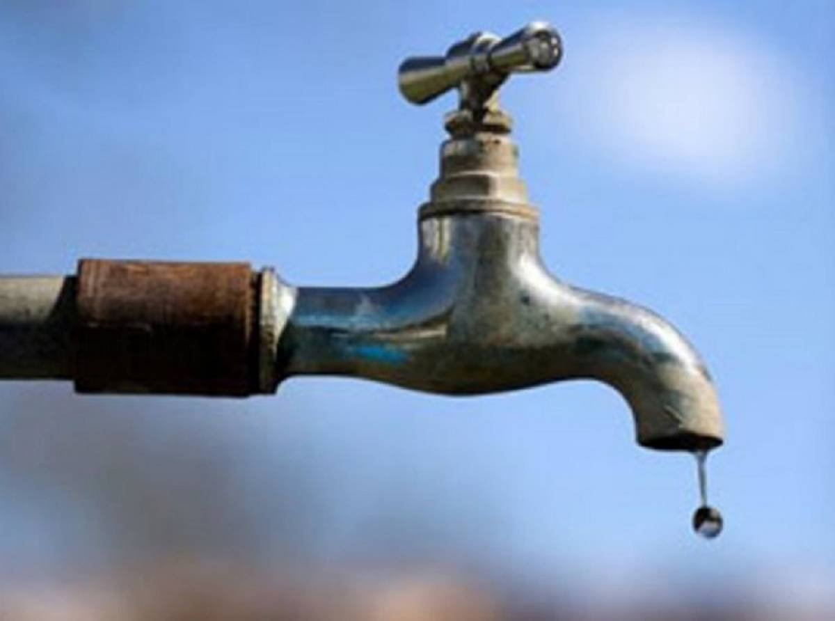 Caselle vieta l'uso dell'acqua potabile per orti e giardini, piscine e lavaggio dell'aut
