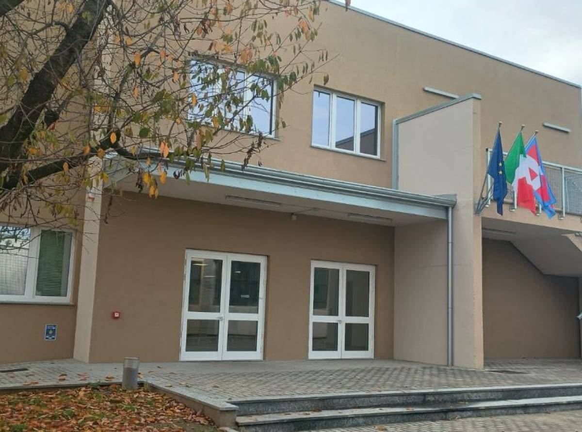 Sicurezza nelle scuole al centro del dibattito. Sergnese replica: "Attenzione sì, ma senza stru…