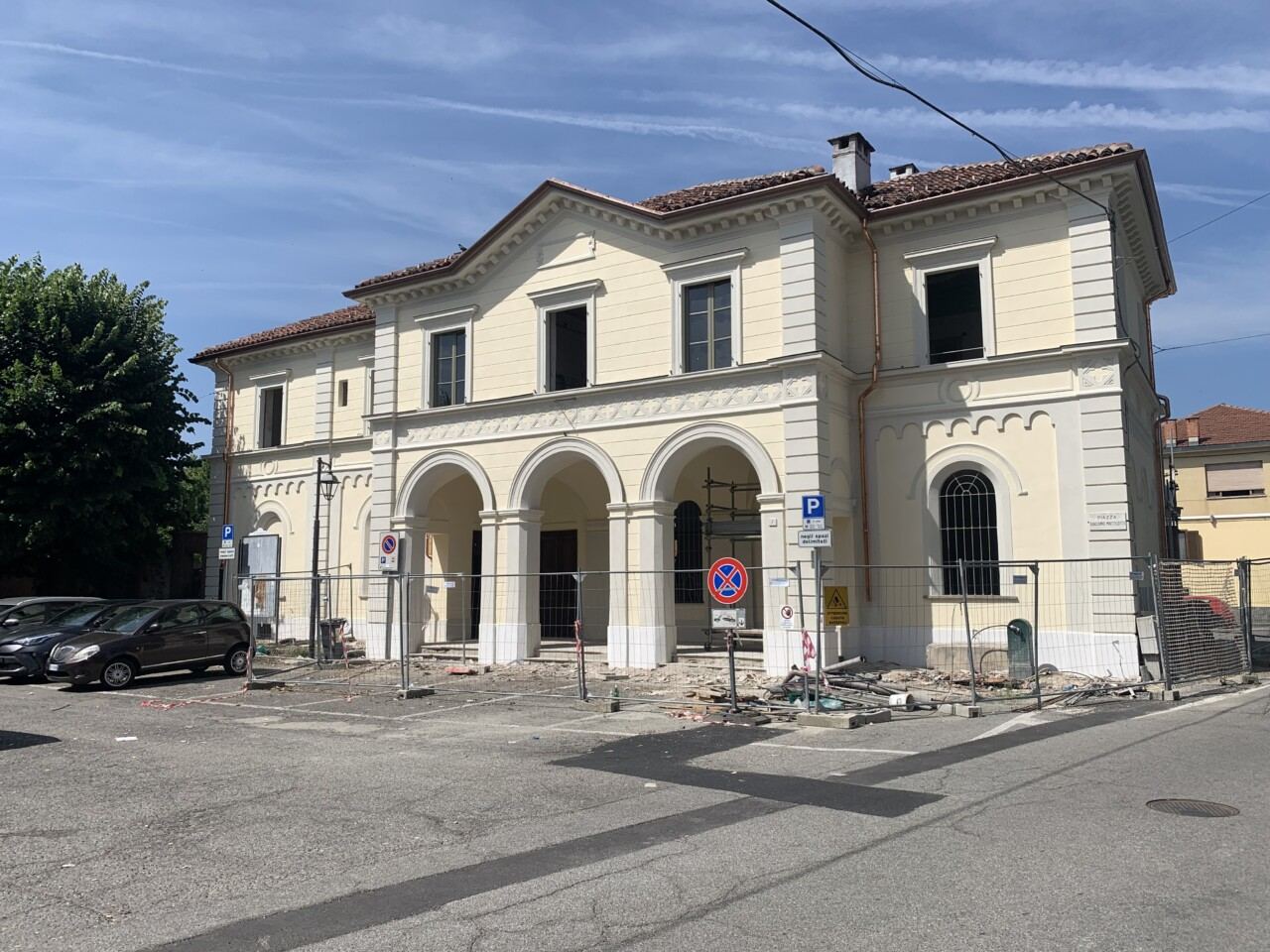 Vecchia stazione, finalmente “spacchettata”