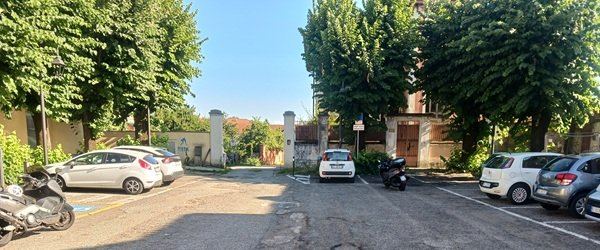 Lavori sulla zona esterna dell’ex stazione