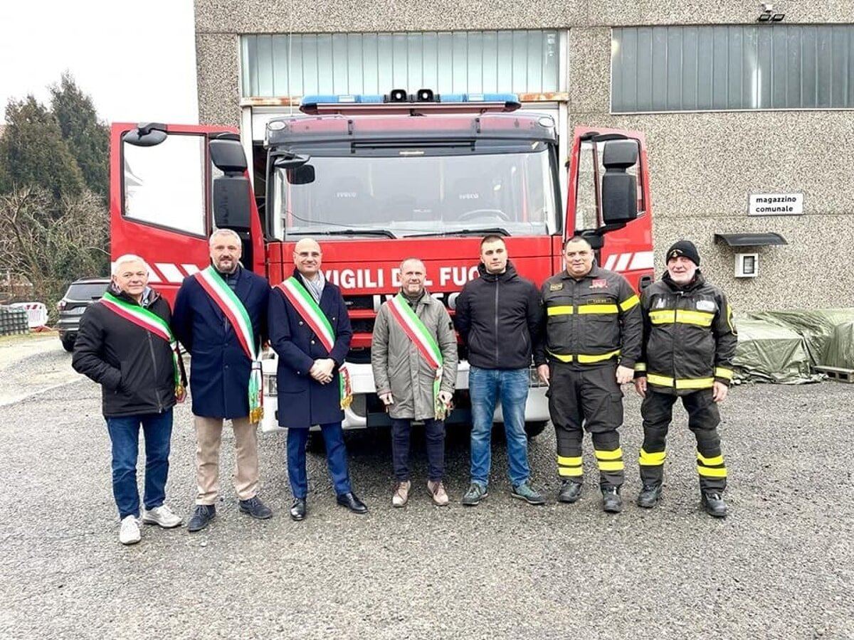 Grazie all'aiuto di amministratori e cittadini, i vigili del fuoco di Caselle hanno un nuovo me…
