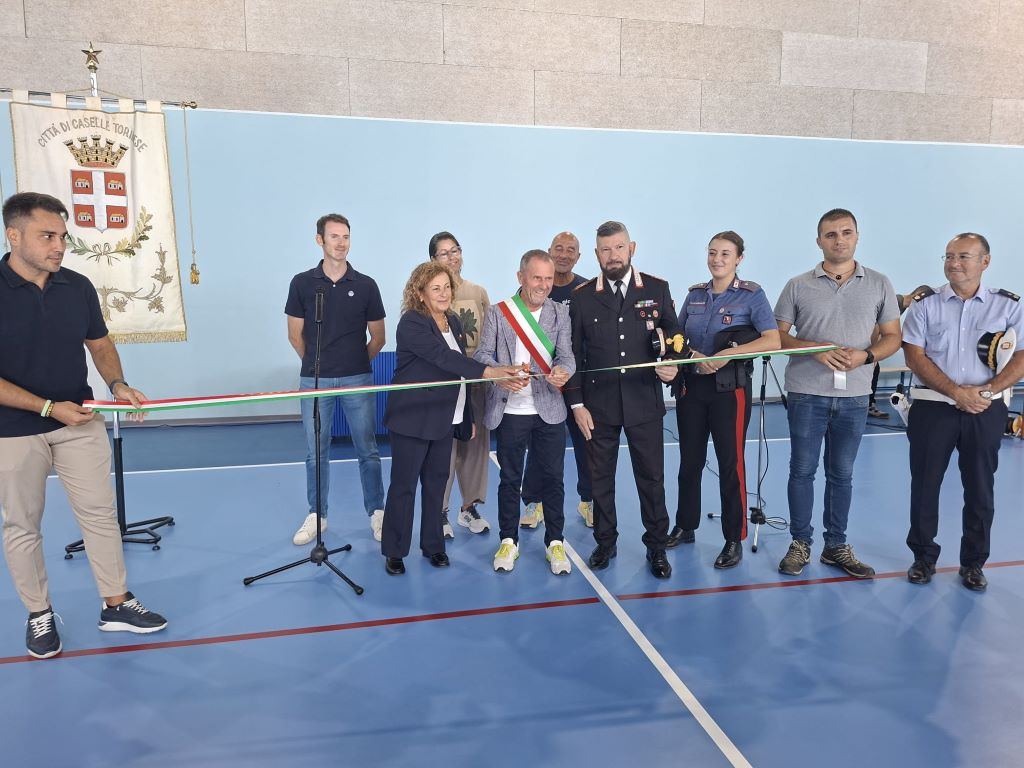 Caselle, primo giorno di scuola con una sorpresa: inaugurata la nuova palestra di strada Salga